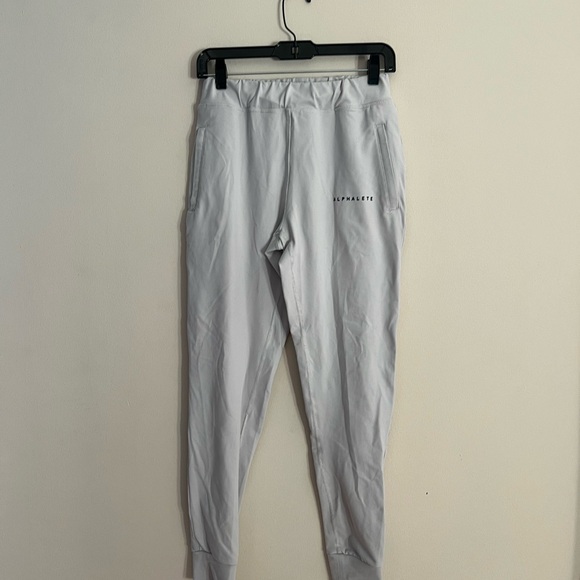 Alphatete woman’s light gray leggings joggers - Picture 3 of 11